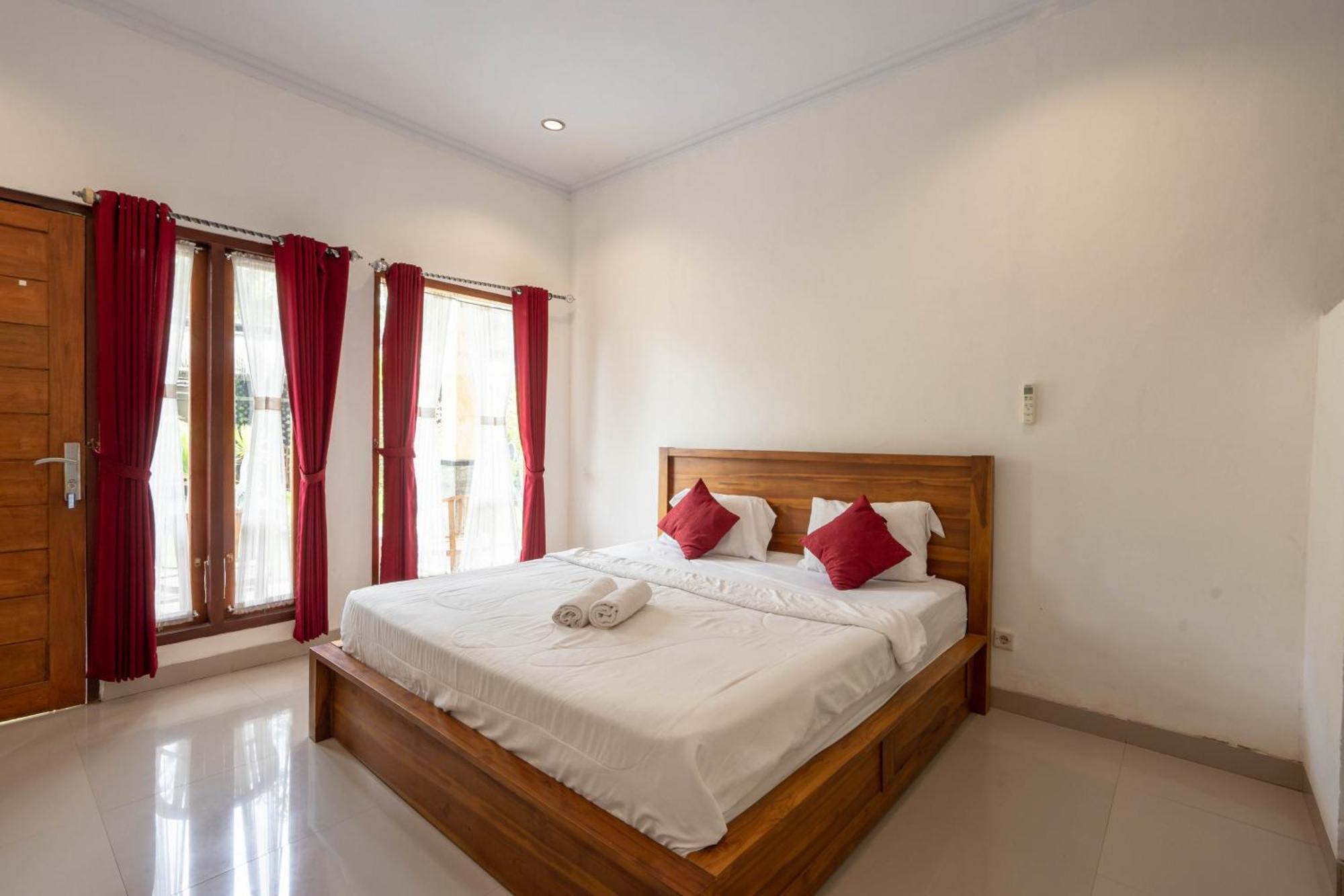 Omah Nusa Villa Redpartner Toyapakeh Экстерьер фото